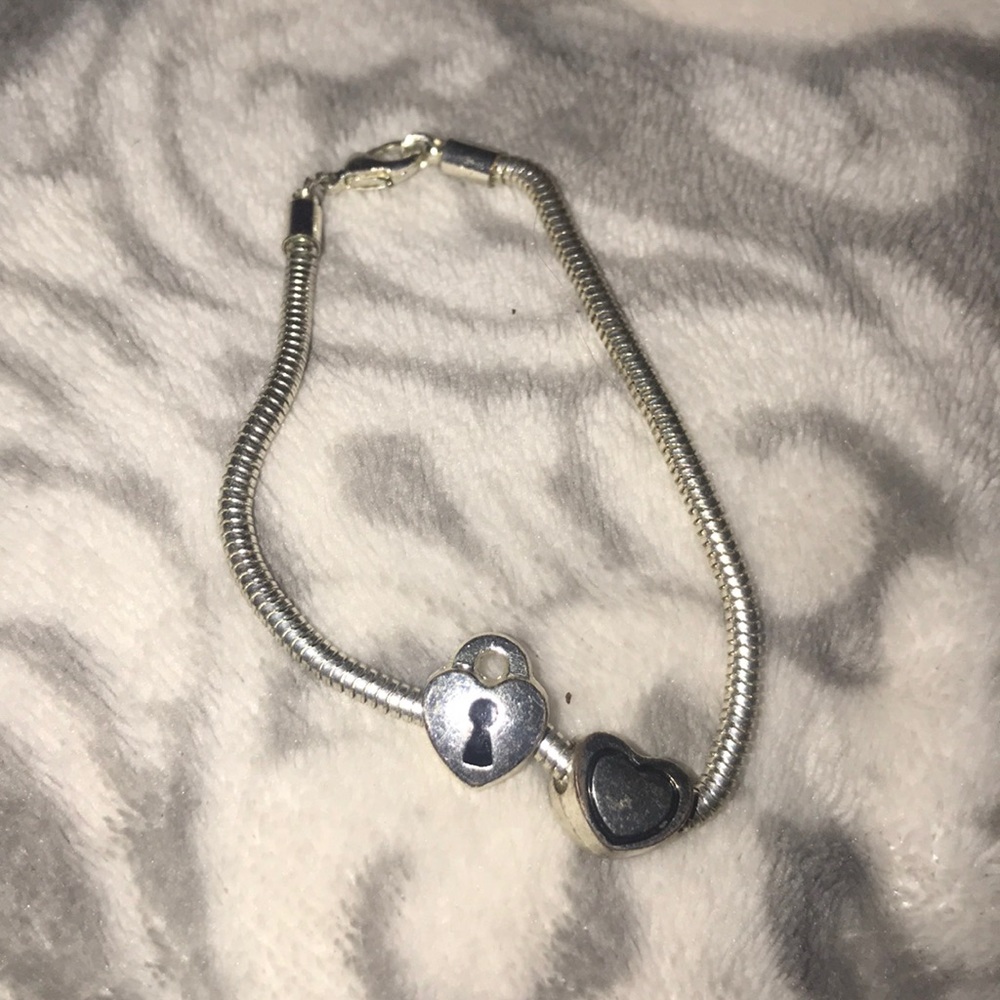 Metal heart bracelet